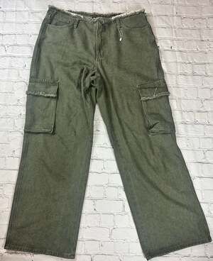 Olive Green Frayed Waist and Pocket Cargo Wide-Leg Denim Pants